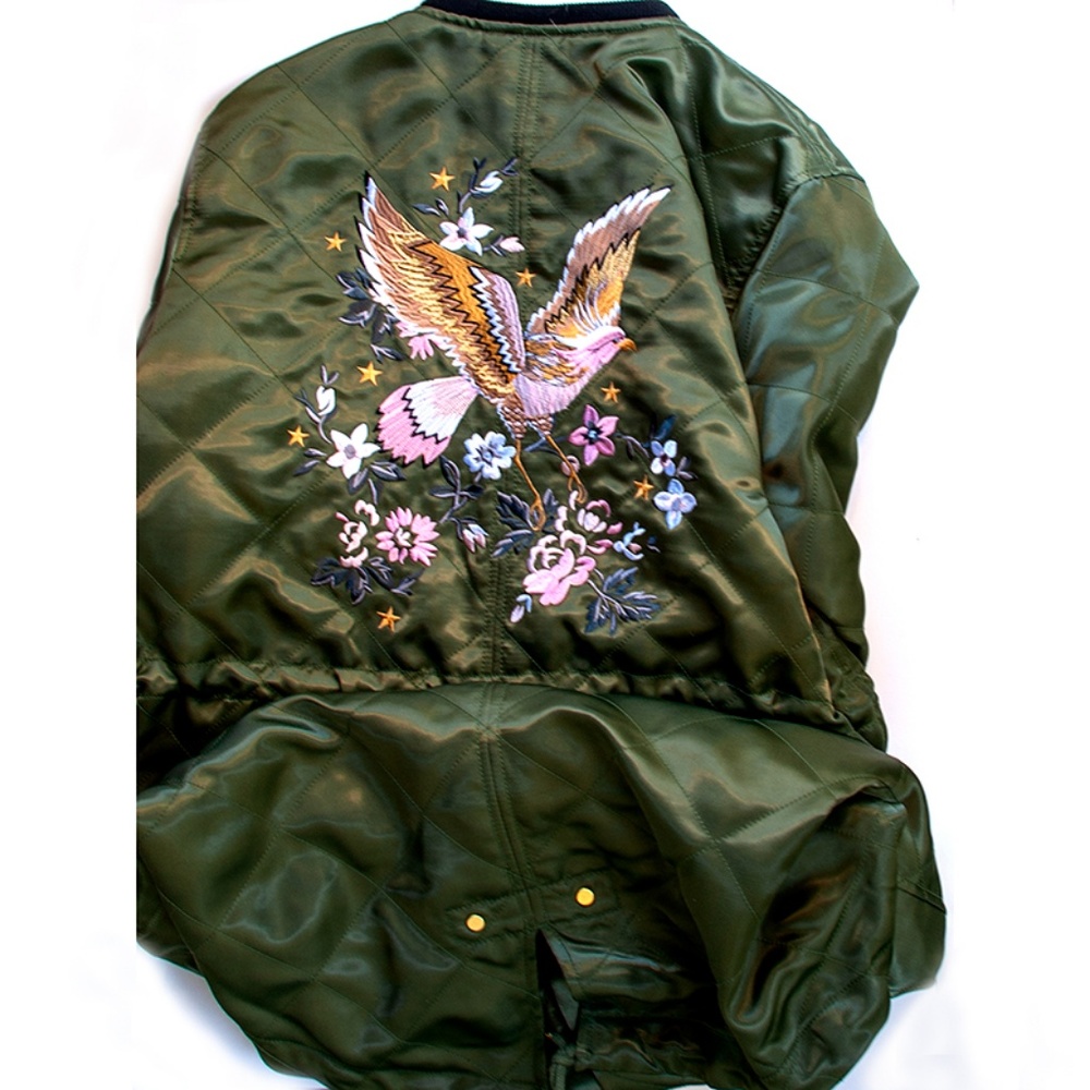 Gap LE Long Quilted Bomber Sz S NWOT - Picture 4 of 7